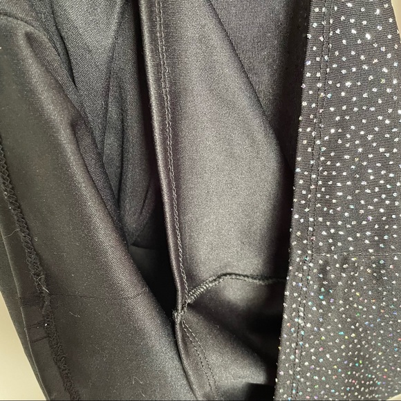 ⭐️HOST PICK 🤩NEW Black Glitter Bodycon Dress 🖤 -Twist knot gathered🪩 - Picture 9 of 10